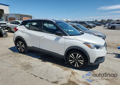 2018 Nissan Kicks S from USA, damaged, VIN 3N1CP5CU7JL514374